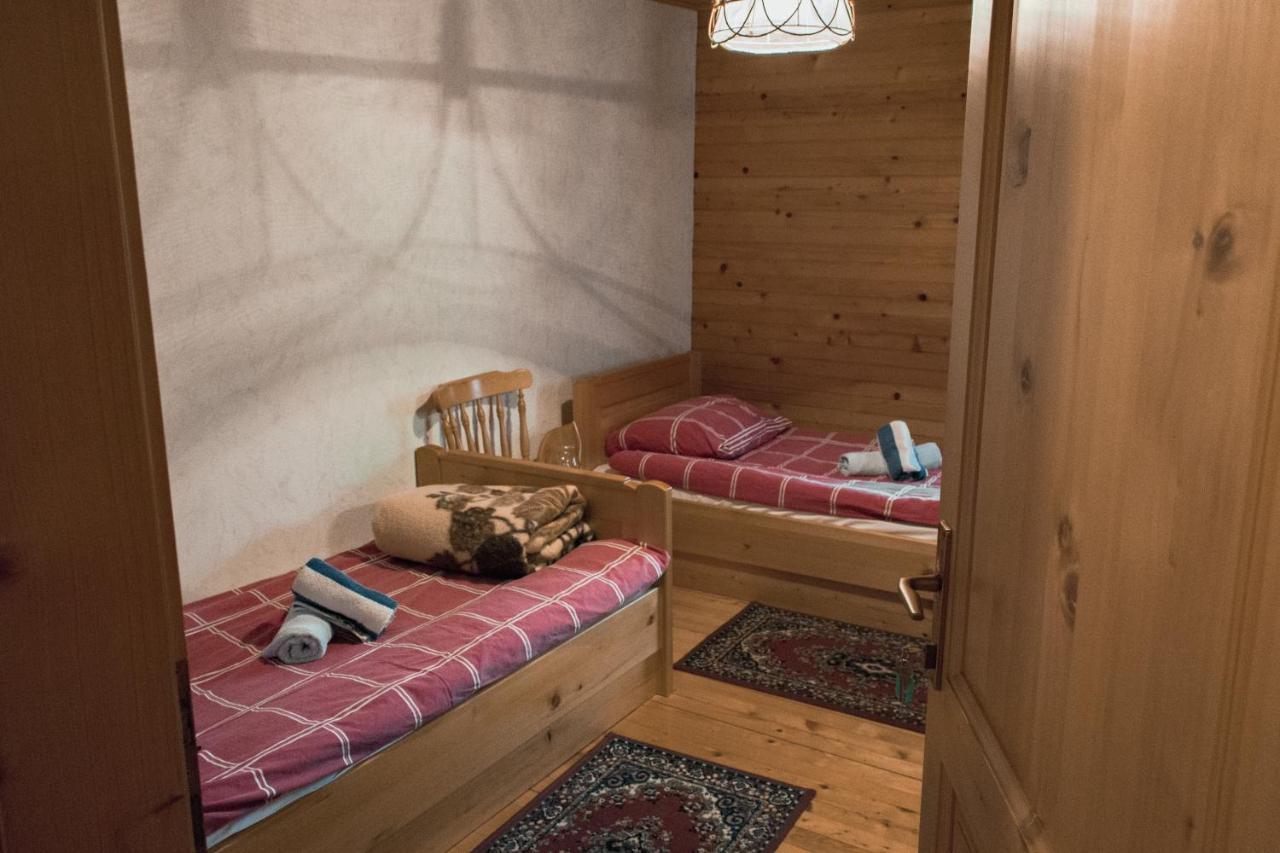 Penzijon Urbanc Bed & Breakfast Lovrenc na Pohorju Exterior photo