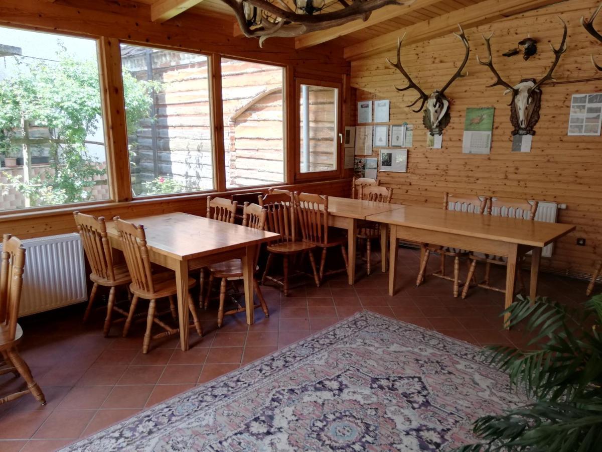 Penzijon Urbanc Bed & Breakfast Lovrenc na Pohorju Exterior photo