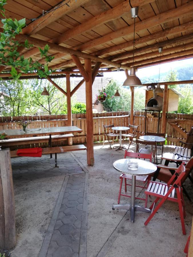 Penzijon Urbanc Bed & Breakfast Lovrenc na Pohorju Exterior photo