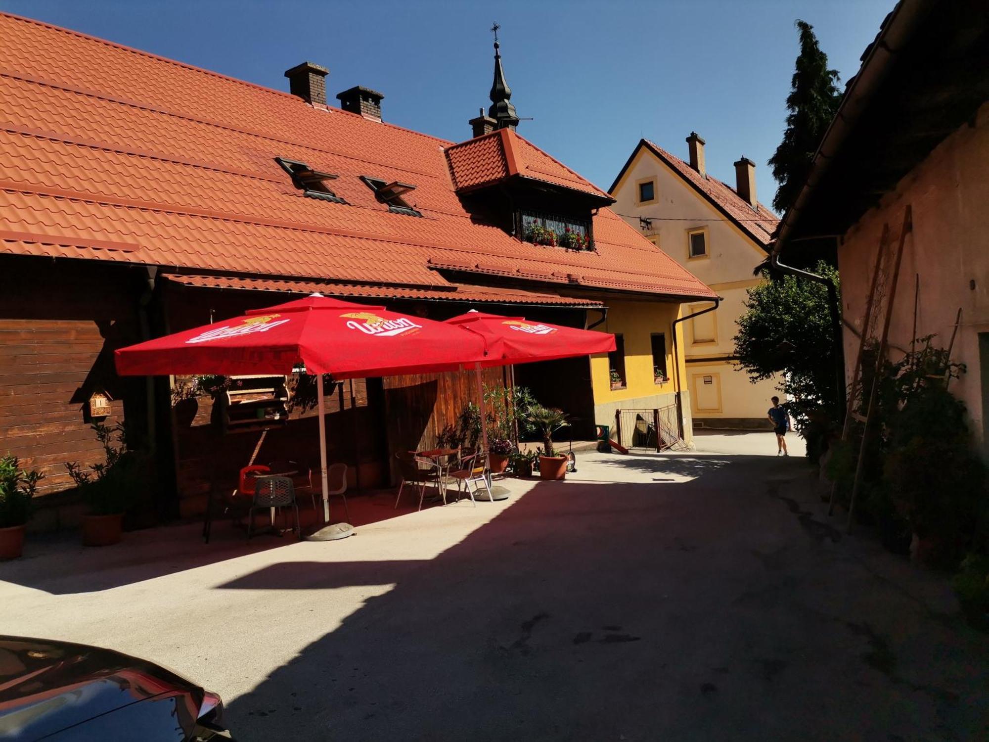 Penzijon Urbanc Bed & Breakfast Lovrenc na Pohorju Exterior photo